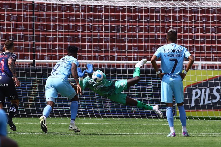 (VIDEO) PARTIDAZO EN CASA BLANCA: Universidad Católica igualó ante IDV