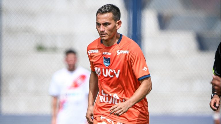 (VIDEO) ¡Duelo de ecuatorianos en Perú! Gol y asistencia de Jairo Vélez