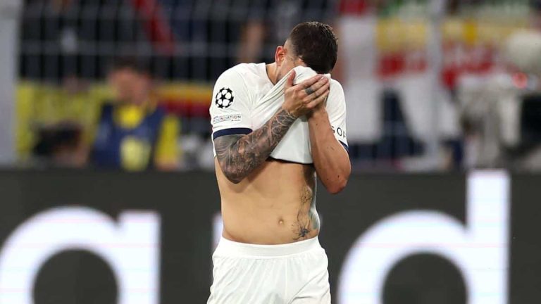 OFICIAL: ¡Lucas Hernández se rompe la rodilla otra vez!