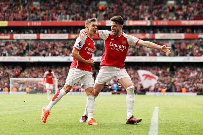 (VIDEO) SIGUEN ARRIBA: Arsenal goleó y se mantendrá puntero en la Premier League