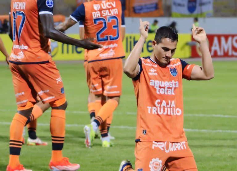 (VIDEO) CON UN BLOOPER: Jairo Vélez anotó en la derrota de César Vallejo