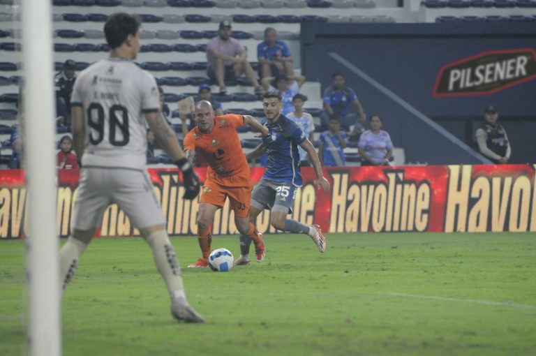 GRIS CIERRE DE ETAPA: Emelec empató sin goles ante Libertad en el Capwell