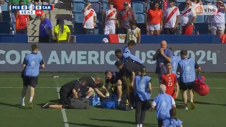 (VIDEO) Juez de línea se desvaneció durante el Perú – Canadá
