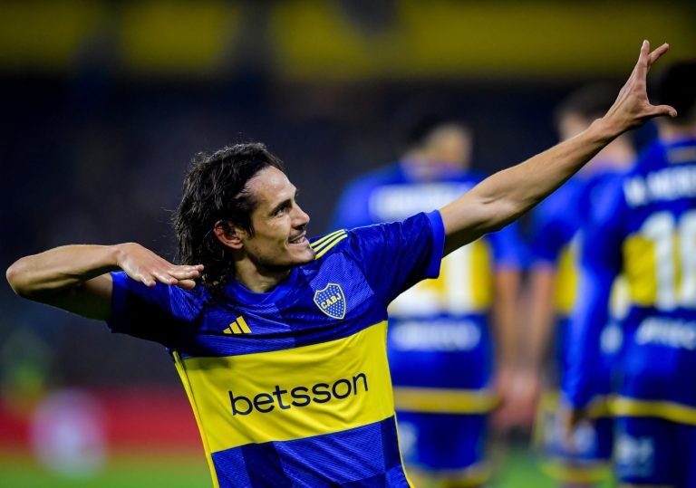(VIDEO) Con gol de Cavani, Boca venció a Vélez en la Bombonera