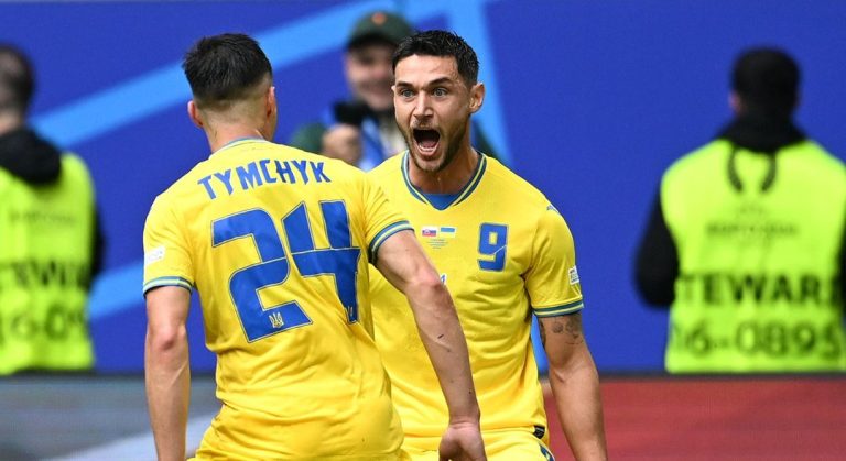 (VIDEO) Ucrania remontó y se mantiene con ‘vida’ en la Eurocopa