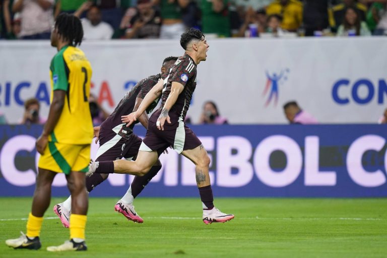 (VIDEO) GRACIAS A UN GOLAZO: México venció con sufrimiento a Jamaica