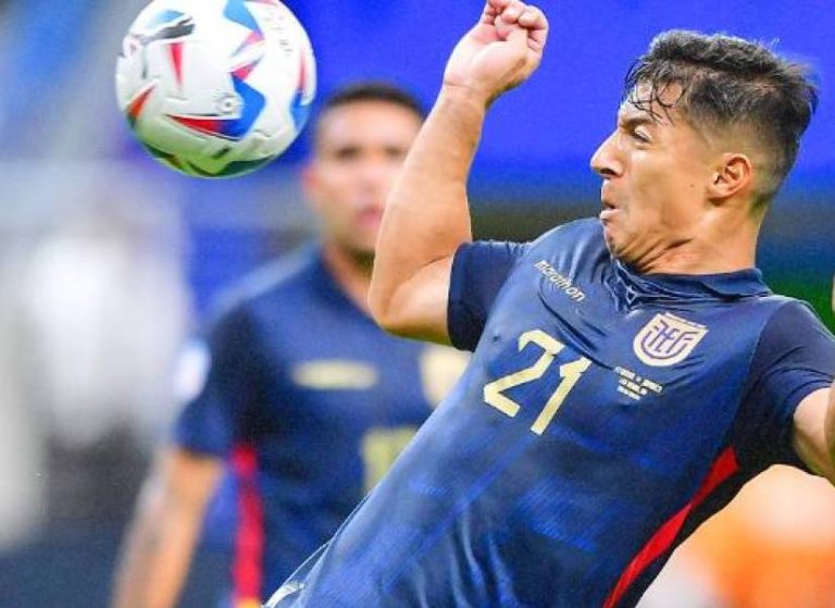 (VIDEO) ¡Revelado el audio del VAR! en el penal NO pitado a Jamaica