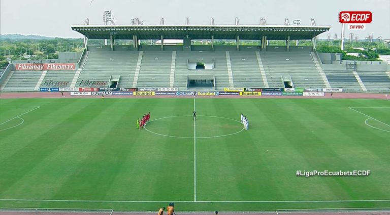 (VIDEO) EN LA SERIE B: Se realizó un minuto de silencio en tributo a Justin Cornejo