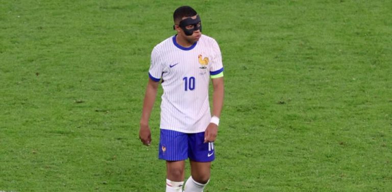 “Mbappé todavía no ha demostrado ser un digno capitán”