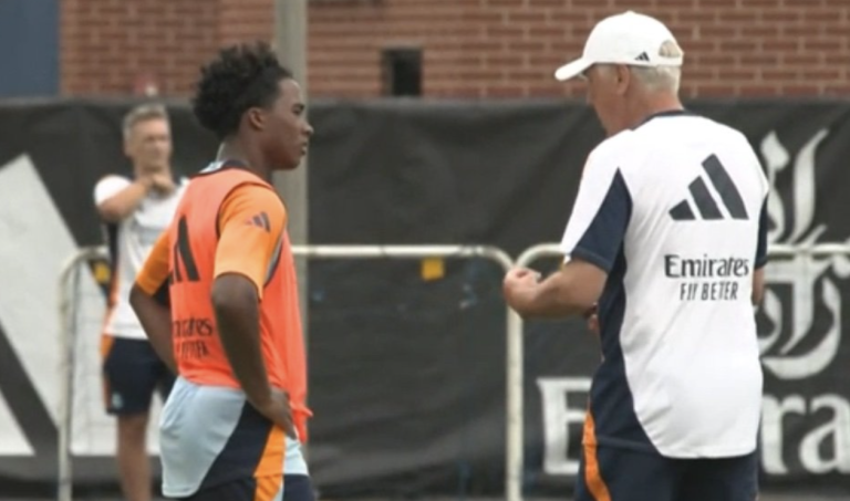 Endrick: “Yo jugaba con ellos en el FIFA y ahora estoy aquí”