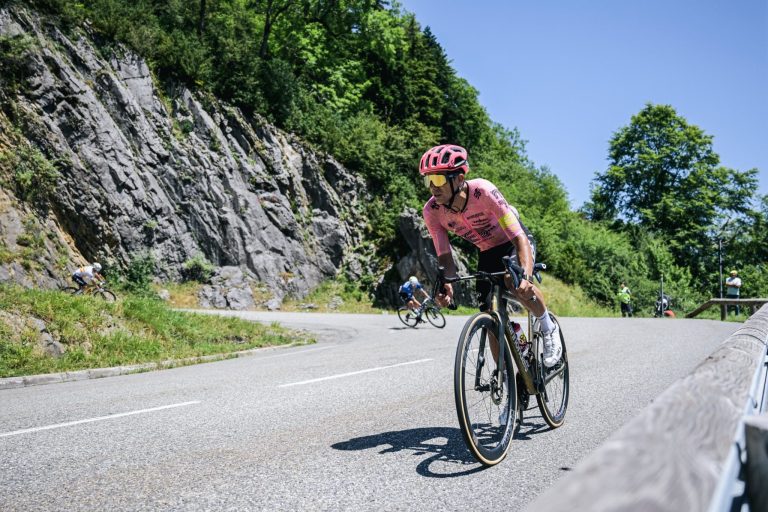 #NTF Richard Carapaz se llevó un premio en el Tour de Francia