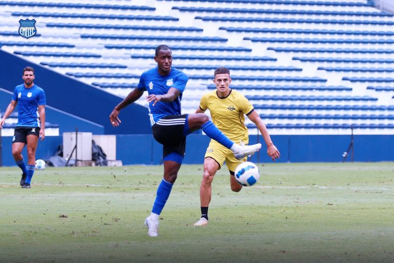 Emelec igualó sin goles ante Libertad en el Capwell