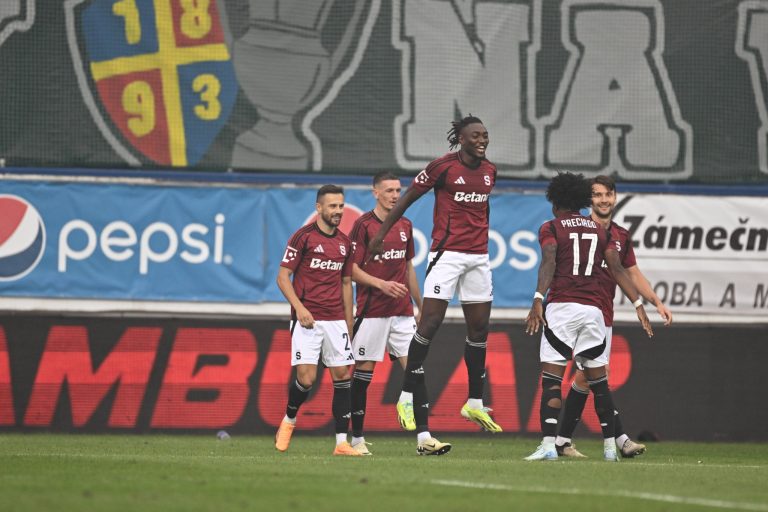 (VIDEO) Asistencia de Angelo Preciado en triunfo del Sparta Praga