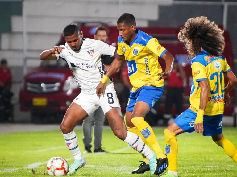DESDE EL PUNTO PENAL: LDU clasificó a octavos de la Copa Ecuador