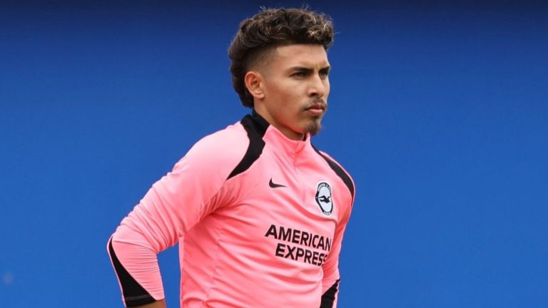 ¿SE QUEDA? Jeremy Sarmiento se unió a la pretemporada con el Brighton