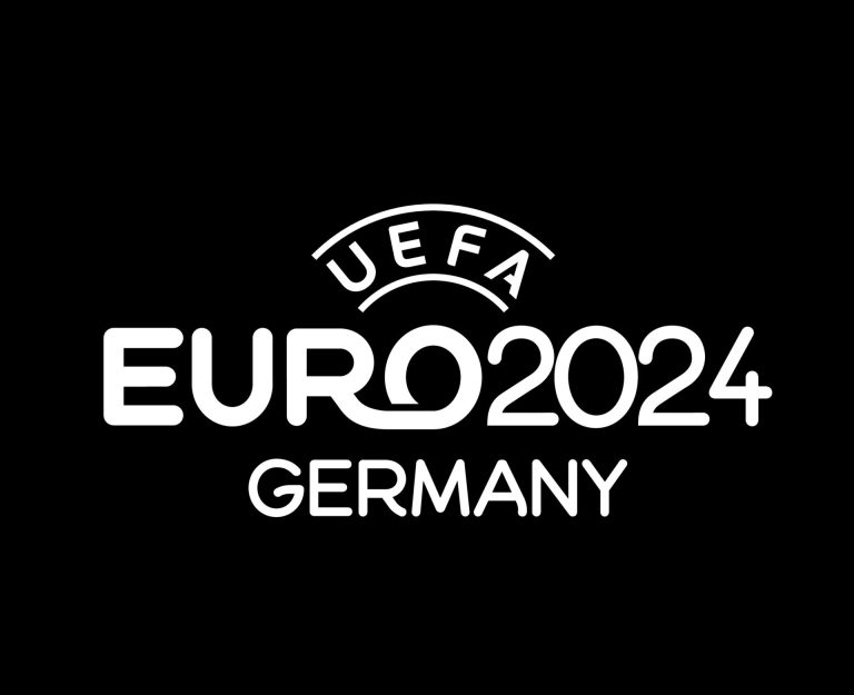 ¡INSÓLITO! A la venta los uniformes de árbitros de la Eurocopa