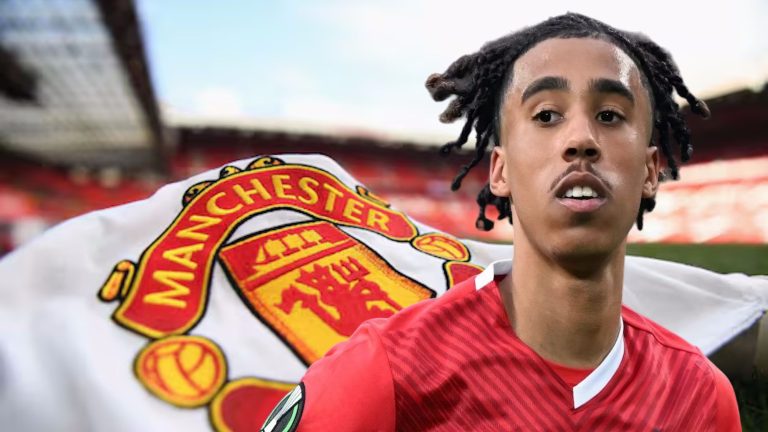 Leny Yoro, tras fichar con el Manchester United: “Es el club más grande del mundo”