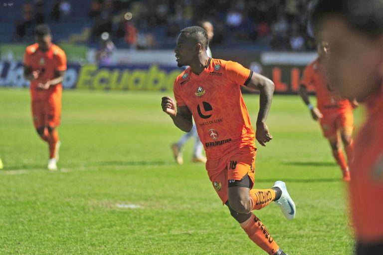 (VIDEO) Libertad rescató el empate contra Mushuc Runa en Loja