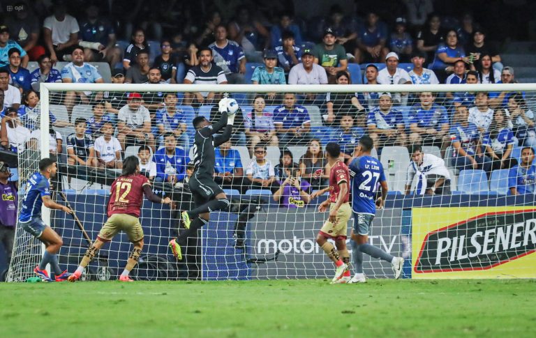 Pedro Ortíz: “No debimos perder. Me quedo contento, porque el equipo corrió”