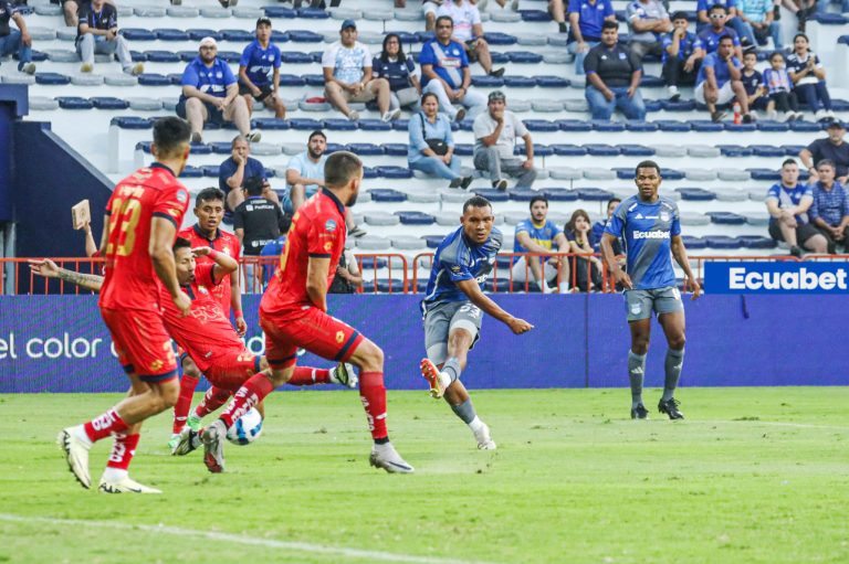 (VIDEO) -3 DE 9: Nueva derrota de Emelec ante El Nacional