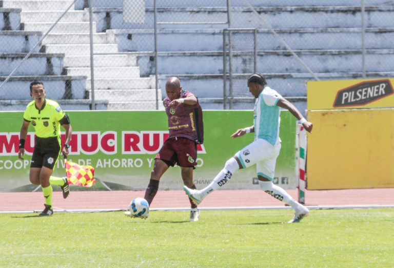 EMPATE SIN GOLES: Mushuc Runa y Cumbayá no se hicieron daño en La Cocha