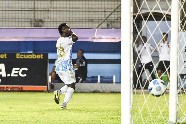 (VIDEO) A EMPEZAR DE ‘CERO’: Emelec ganó en el Jocay con un jugador menos