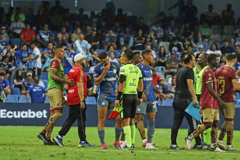 (VIDEO) MAL INICIO DE EMELEC: Perdió en el Capwell ante el Deportivo Cuenca