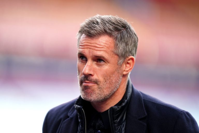 Jamie Carragher explota: “Los jugadores tienen que dejar de fichar por el Chelsea”