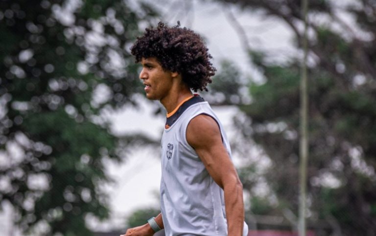 Eduard Bello reveló el número que usará en Barcelona SC