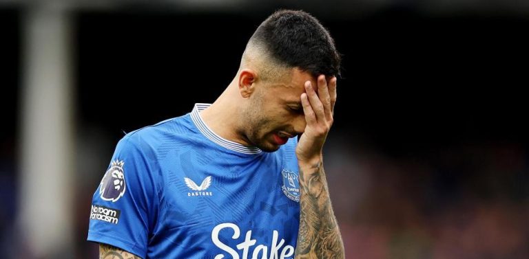 El Everton, ¡con 14 jugadores ante el Tottenham!