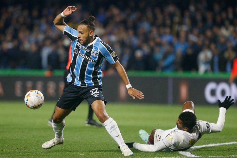 (VIDEO) Gremio le dio vuelta a Fluminense en los octavos de la Libertadores