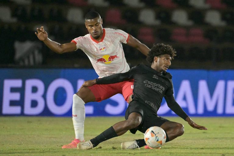 (VIDEO) Corinthians derrotó a Bragantino en la ida de octavos de la Sudamericana