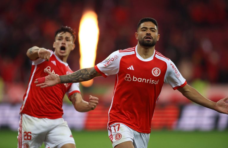 (VIDEO) Internacional remontó y se aleja de zona de descenso en el Brasileirao
