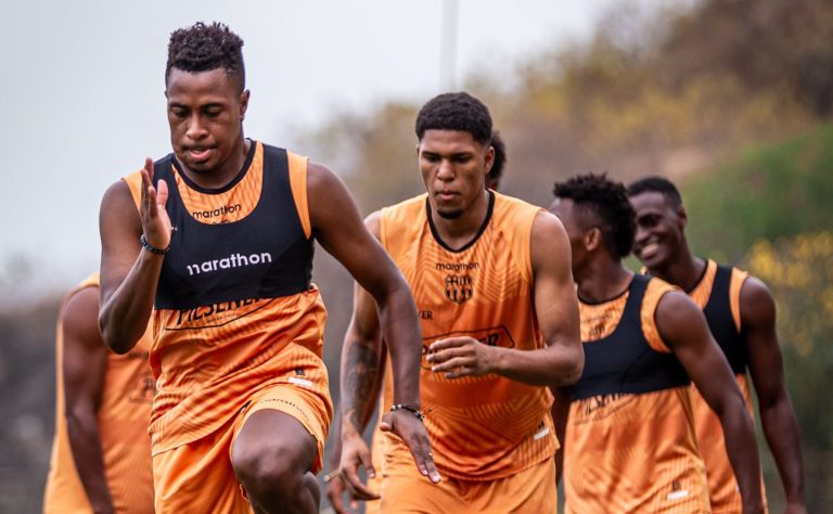 CON BRYAN CARABALÍ: Convocados de BSC para enfrentar a Orense
