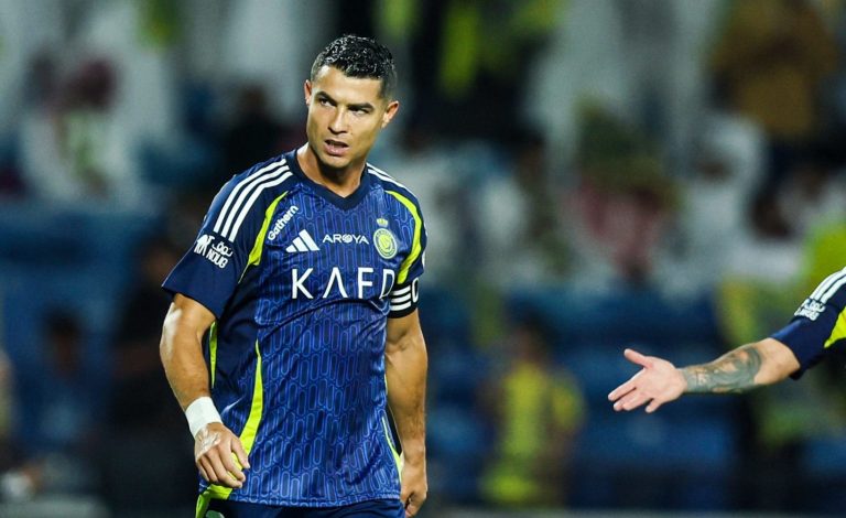 (VIDEO) NOCHE DE TERROR: El Al Nassr de Cristiano Ronaldo fue goleado en la final de la Supercopa
