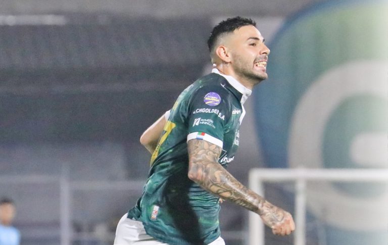 SE LE ACABÓ EL AÑO: Enzo Acosta sufrió la ruptura del ligamento cruzado