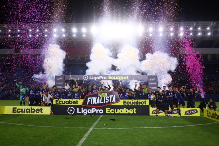 IDV está por firmar una sociedad para manejar un equipo de Europa