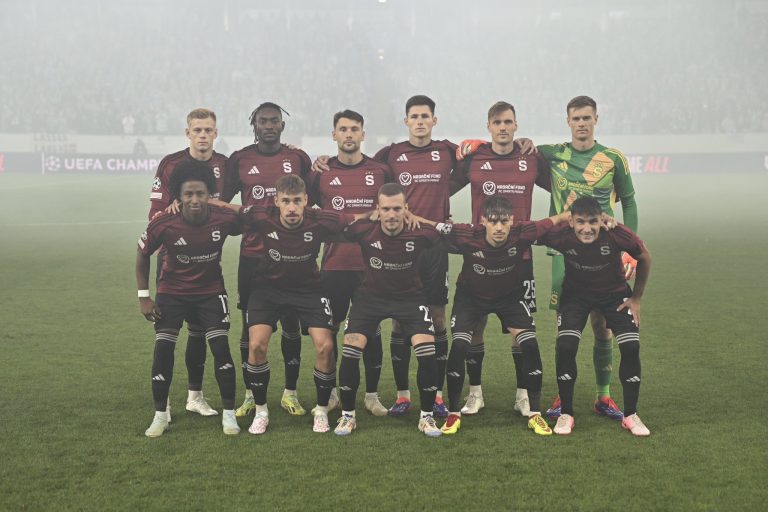 UN PASO MÁS: Victoria del Sparta Praha con presencia de Ángelo Preciado en Champions