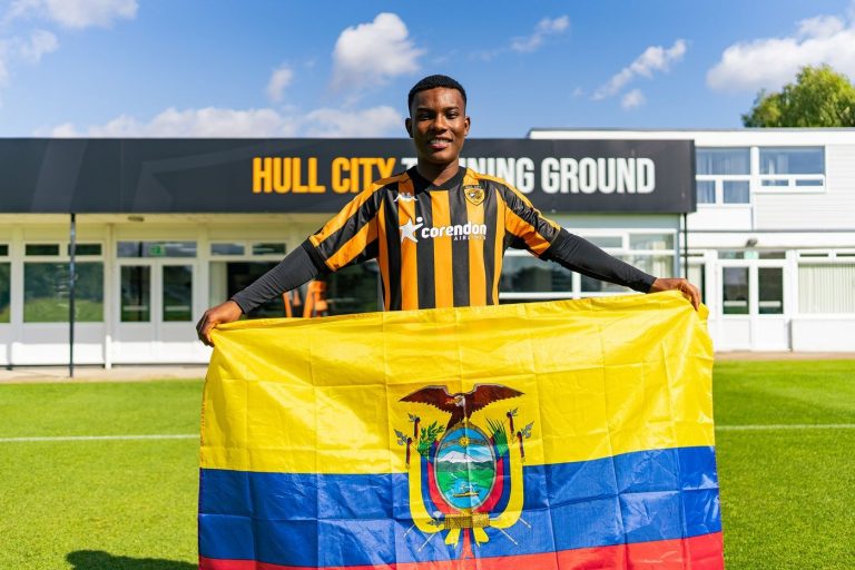 Noticia Banco Guayaquil // OFICIAL: Óscar Zambrano es nuevo jugador del Hull City