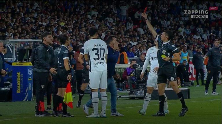Pablo ‘Vitamina’ Sánchez salió expulsado en el LDU – BSC