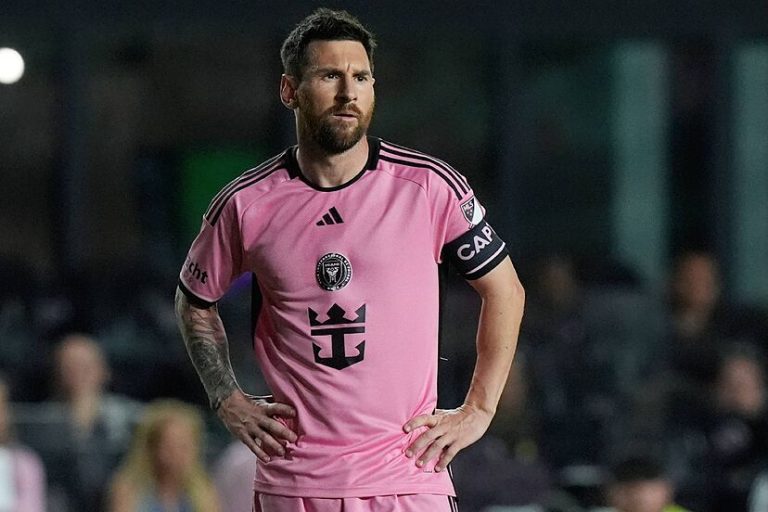 ‘Tata’ Martino le puso fecha tentativa para el posible regreso de Messi tras su lesión
