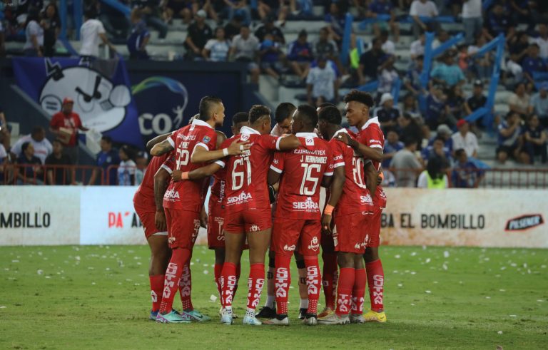 (VIDEO) SORPRESA EN EL CAPWELL: Técnico Universitario eliminó a Emelec por Copa Ecuador