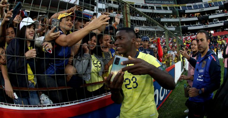(VIDEO) “Es una alegría, lo soñé”: Moisés Caicedo y su capitanía con La Tri