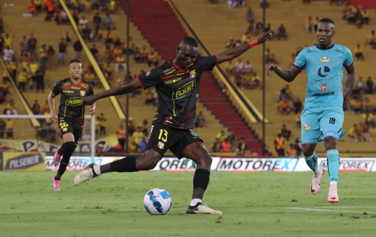 GRIS EMPATE EN EL MONUMENTAL: BSC igualó sin goles ante Libertad