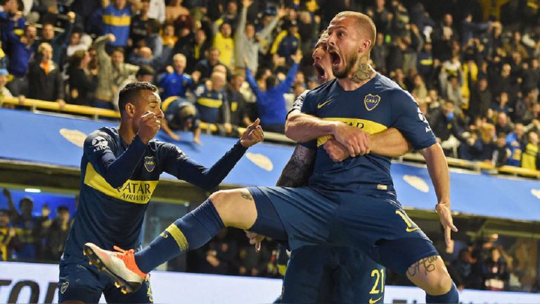 COMPAÑERO DE AYRTON PRECIADO: Benedetto fue presentado como refuerzo de Querétaro