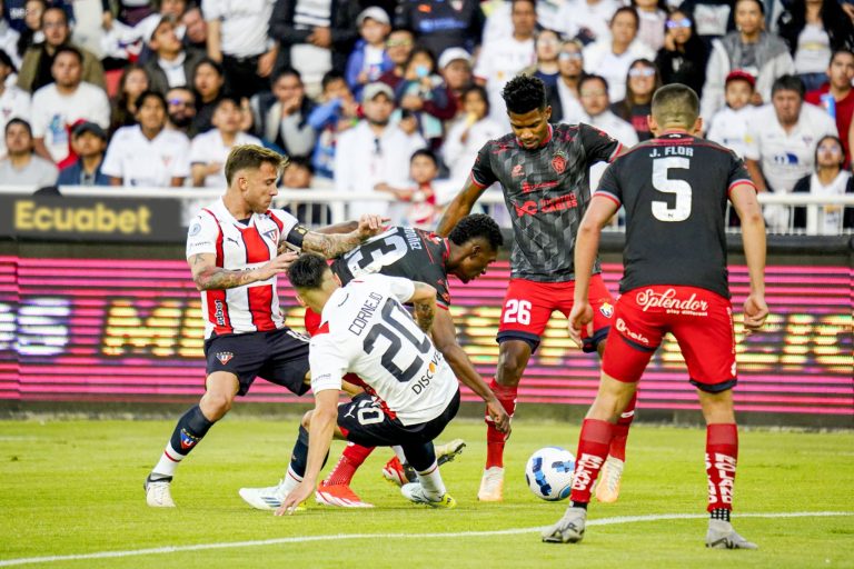 LDU VS EL NACIONAL: Sin hinchada visitante por Copa Ecuador