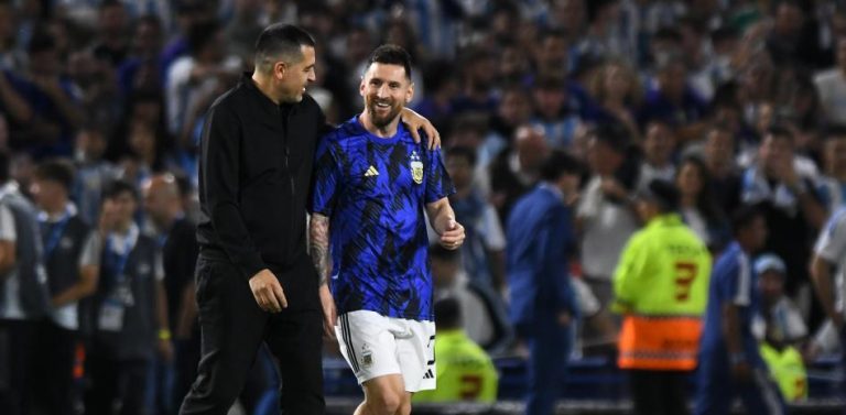 Riquelme: “No tengo dudas de que Messi jugará el próximo Mundial”