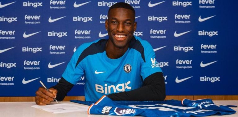 El Chelsea renueva a Nicolas Jackson hasta 2033