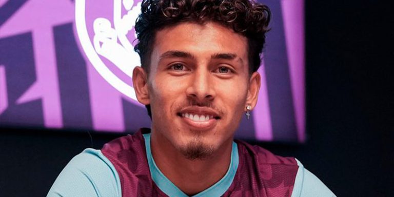 (VIDEO) GOLAZO DE JEREMY SARMIENTO con el Burnley en Championship