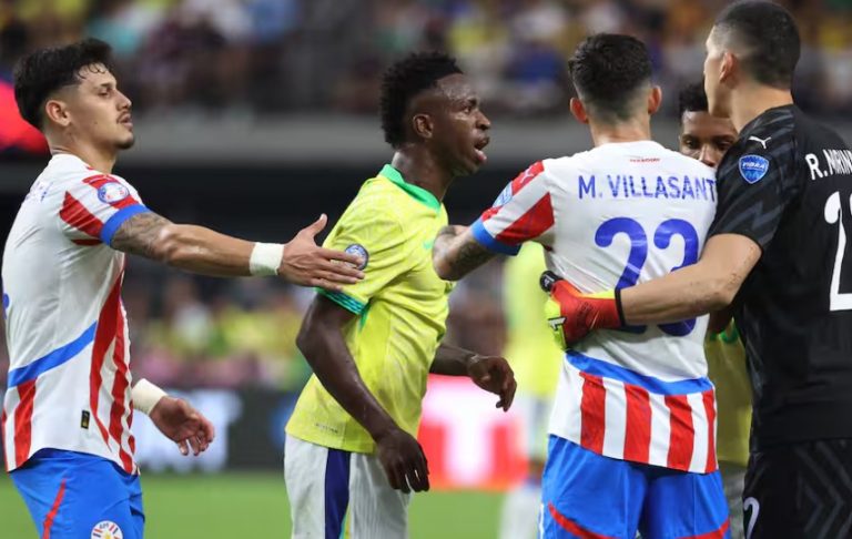 Vinicius da la cara: “Es un momento complicado”